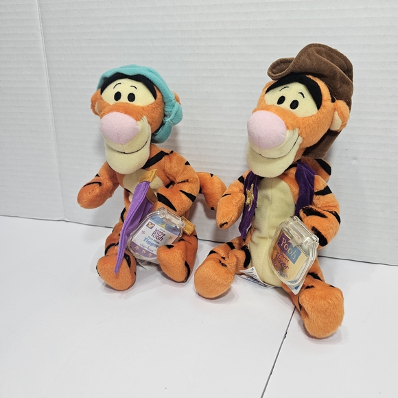 Lot Of 2 Tigger Plush Toy Set - Orange and Brown - Picture 2 of 11